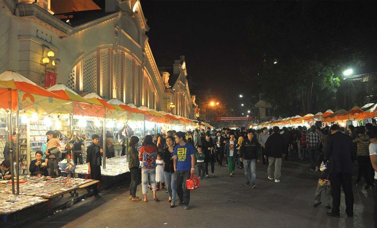 Experience Vietnam’s markets with guided tours